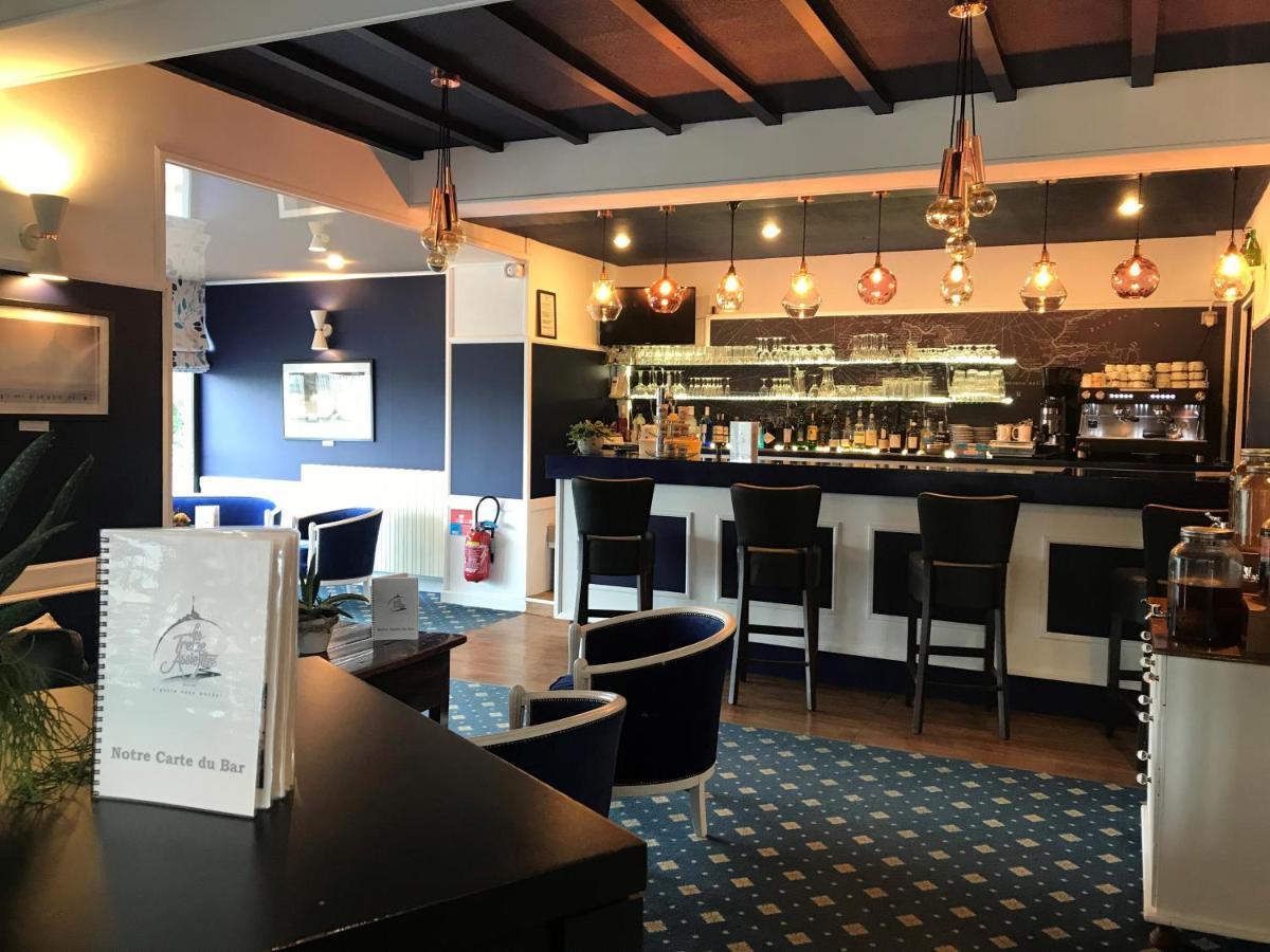 Hotel Restaurant Les 13 Assiettes Le Val-Saint-Père Eksteriør bilde